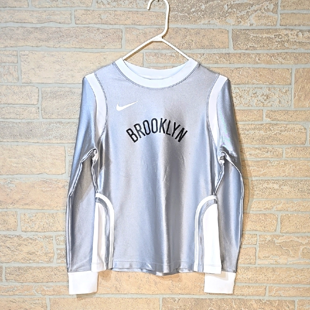 NIKE X AMBUSH NBA BROOKLYN SIZE L WOMENS SILVER WHITE - Picture 2 of 12